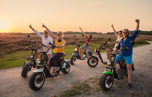 E-Chopper Huren in Zandvoort met Eurowheelz en Spider Wheelz Zonsondergang E-Chopper Huren in Zandvoort